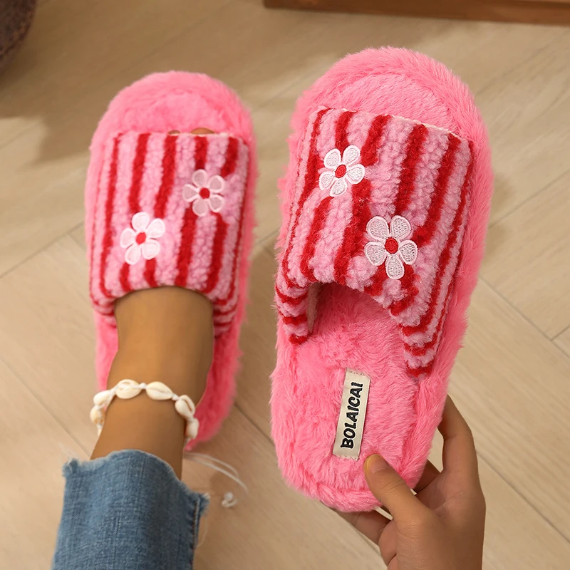 Women'S Fashion Korea - Pantuflas de Felpa con Bordado de