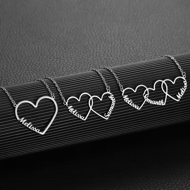 Women Fashion Names - Collar con Nombre de Corazón Entrelazado