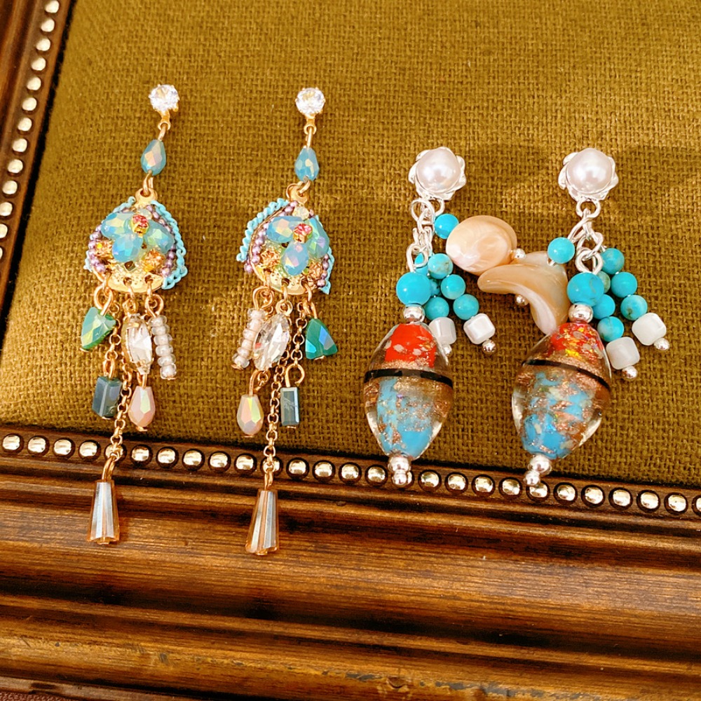 Pendientes colgantes con borla - Women Fashion Photoshoot reseña y precio